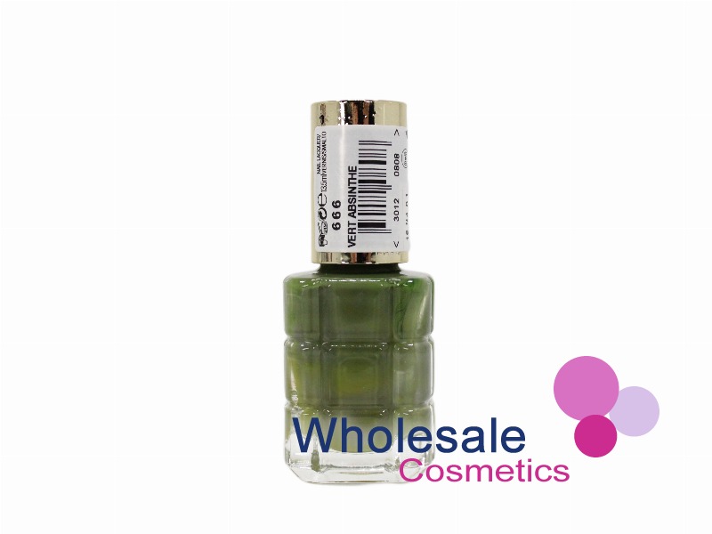 6 x L'Oreal Color Riche Nail Polish - 666 VERT ABSYNTHE