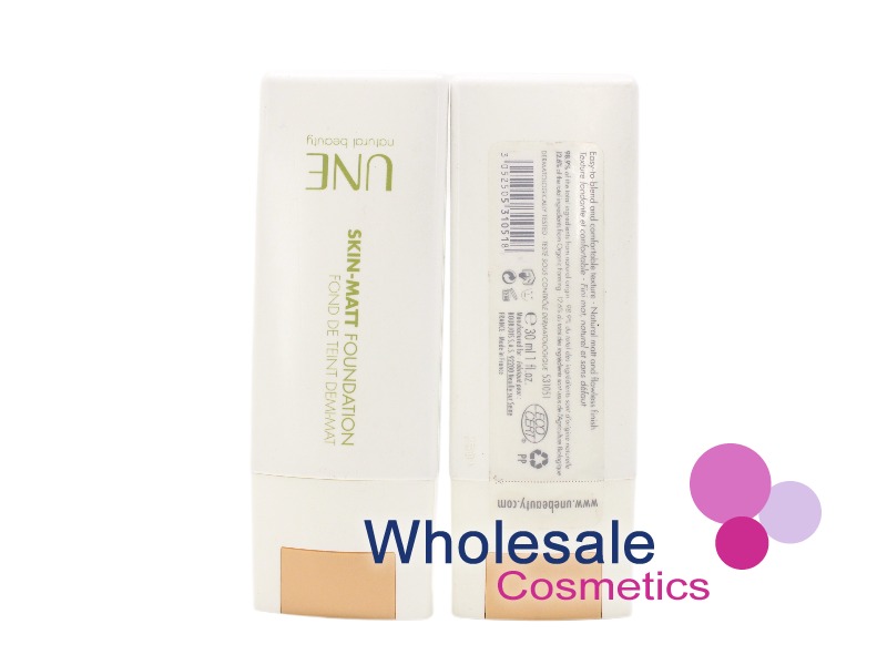 8 x Bourjois UNE Natural Beauty Skin Matt Foundation - M05
